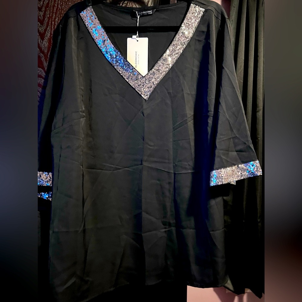 Bloomchic black dressy top NWT 18/20